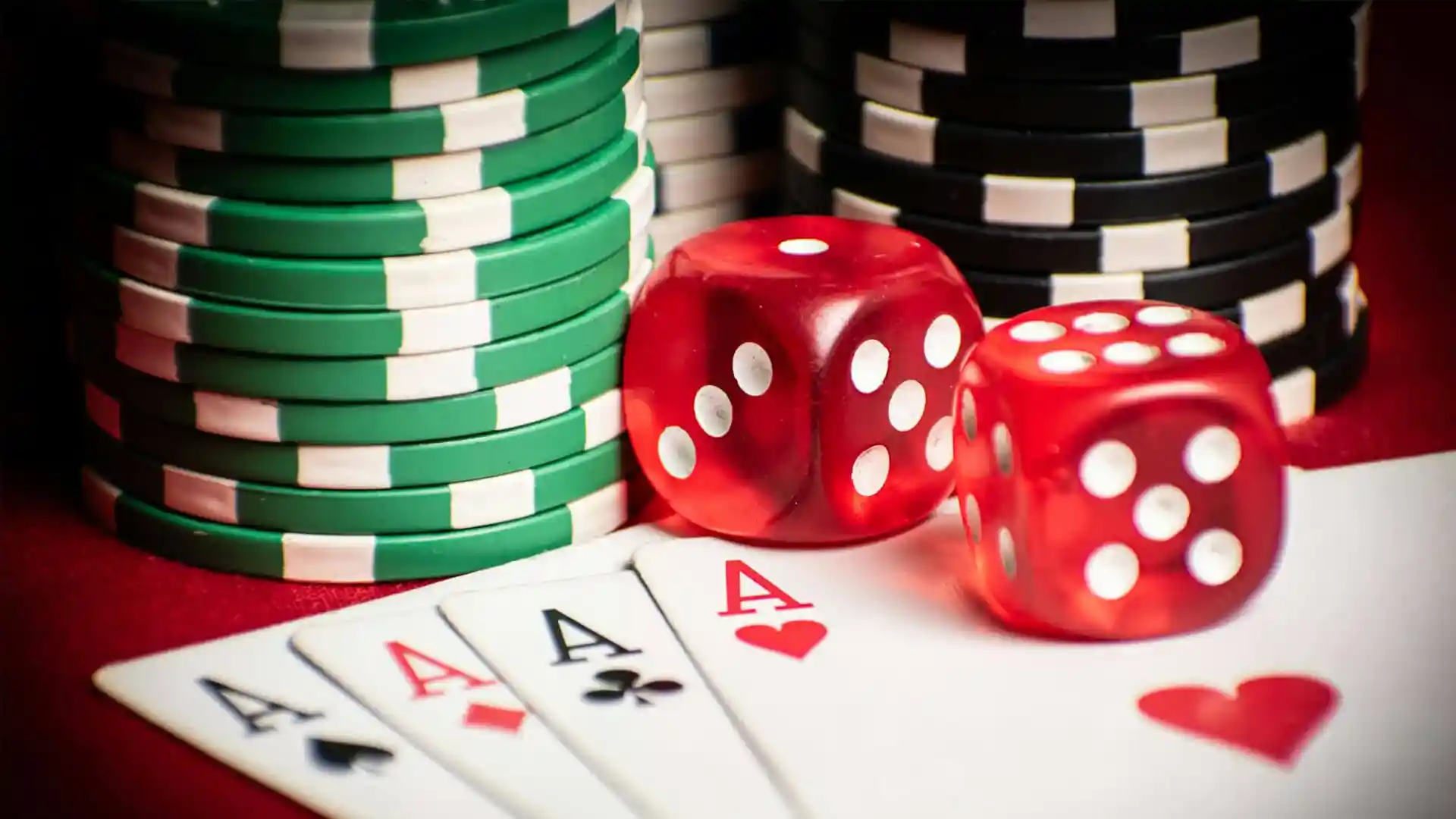 play lightning baccarat online
